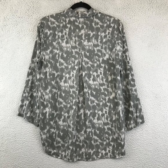 Cloth & Stone Animal Print Blouse Button Front Shirt Gray Size S - Picture 2 of 8